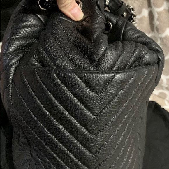 Chanel Gabrielle Chevron Bucket Handbag - Picture 7 of 10